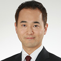 上野晃